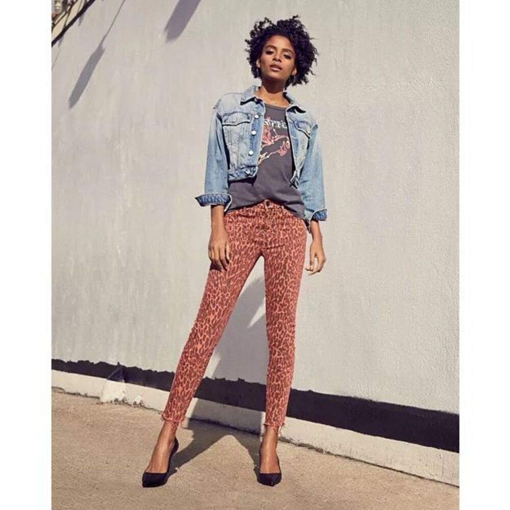 MOTHER Looker High-Rise Leopard Ankle Fray Skinny Jeans in Animal Attraction Siz
